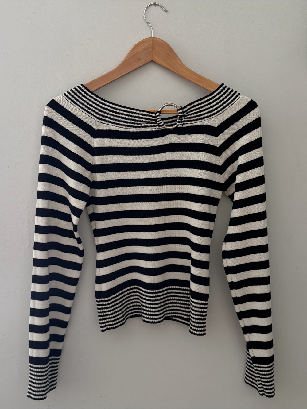 Vintage Black & White Striped Long Sleeve Top